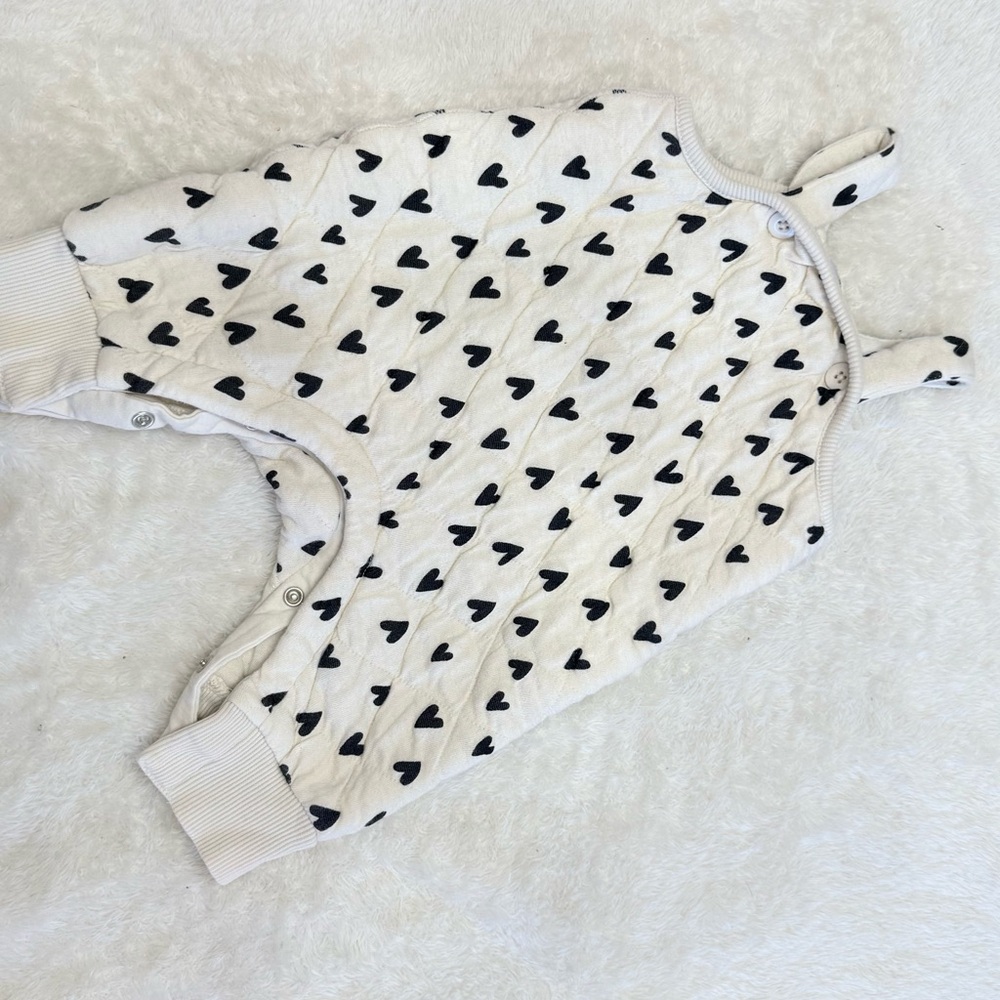 Hanna Anderson Baby Girl White with Black Hearts Quilted Jumpsuit Overall Romper